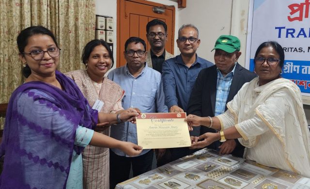 Handing over certificates to participants of the training of trainers organized by the National Workers Unity Center and Green Bangla Garment Workers Federation